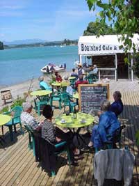 The Boatshed  cafe/bar